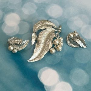 1966 Signed Sarah Coventry Silvery Splendor Faux Pearl Leaf Brooch & Earring Set